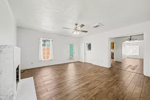 1326 E Palm Ln, Phoenix, AZ 85006 - Photo 14
