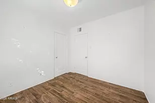 1326 E Palm Ln, Phoenix, AZ 85006 - Photo 22
