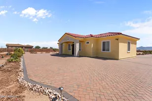 24235 W Pinnacle Vista Ln, Wittmann, AZ 85361 - Photo 4