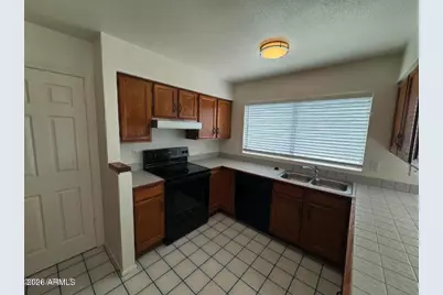 4053 E Woodland Drive, Phoenix, AZ 85048 - Photo 10
