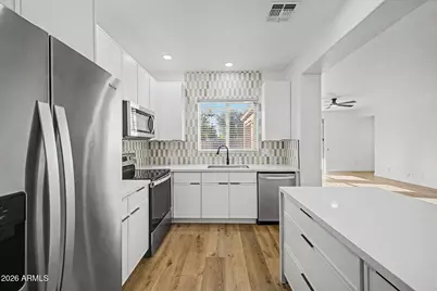 706 E Las Colinas Place, Chandler, AZ 85249 - Photo 6