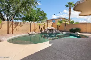 13636 W Mauna Loa Ln, Surprise, AZ 85379 - Photo 4