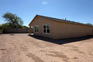 9864 W Arvada Dr, Arizona City, AZ 85123 - Photo 32