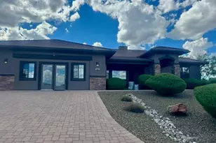 320 Silver Lining Ct, Clarkdale, AZ 86324 - Photo 1