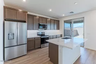 11586 N Fredericksburg St, Surprise, AZ 85388 - Photo 10