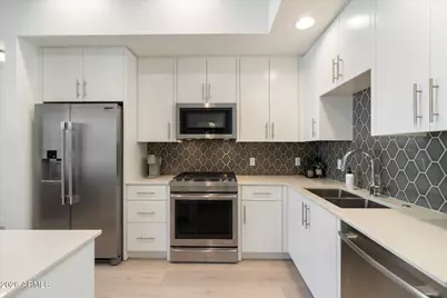 7300 E Earll Drive #2008, Scottsdale, AZ 85251 - Photo 10