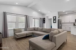 7817 N 86th Ln, Glendale, AZ 85305 - Photo 8