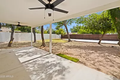 2201 N 29th Place, Phoenix, AZ 85008 - Photo 28