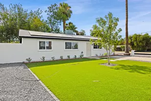 2201 N 29th Pl, Phoenix, AZ 85008 - Photo 2