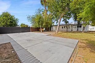 2201 N 29th Pl, Phoenix, AZ 85008 - Photo 34