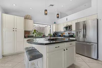 15428 S 15th Avenue, Phoenix, AZ 85045 - Photo 6