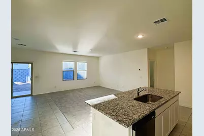 10219 W Devonshire Avenue, Phoenix, AZ 85037 - Photo 2