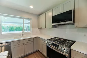 3032 N 81st St, Scottsdale, AZ 85251 - Photo 14