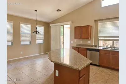 18217 N Canal Drive, Surprise, AZ 85374 - Photo 8