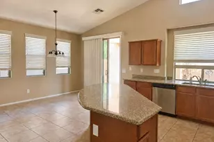 18217 N Canal Dr, Surprise, AZ 85374 - Photo 8