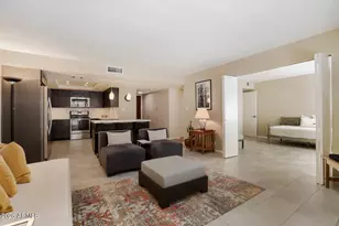 7960 E Camelback Rd, Scottsdale, AZ 85251 - Photo 16