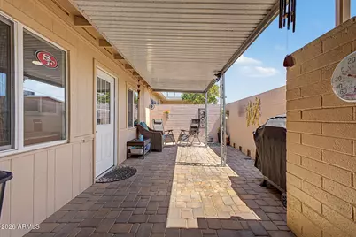 11005 W Santa Fe Drive, Sun City, AZ 85351 - Photo 18