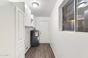332 W Kerry Ln, Phoenix, AZ 85027 - Photo 28