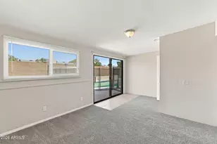 332 W Kerry Ln, Phoenix, AZ 85027 - Photo 16