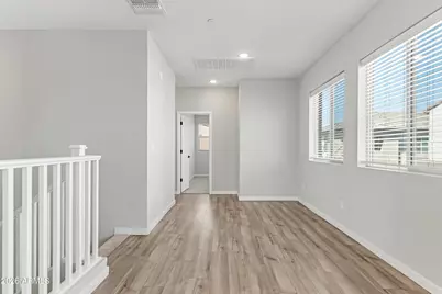 746 E Doral Avenue #Unit 201, Gilbert, AZ 85297 - Photo 8