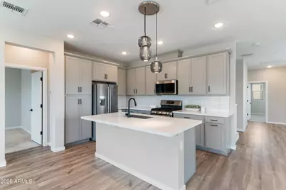 746 E Doral Avenue #Unit 201, Gilbert, AZ 85297 - Photo 10