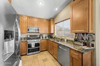 173 W Smoke Tree Road, Gilbert, AZ 85233 - Photo 14