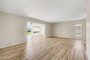 10311 W Kingswood Cir, Sun City, AZ 85351 - Photo 18
