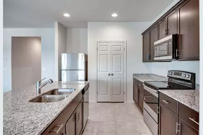 18091 N Presley Lane, Maricopa, AZ 85138 - Photo 6