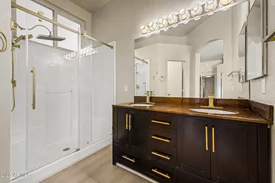 5409 S 15th Way SE, Phoenix, AZ 85040 - Photo 10