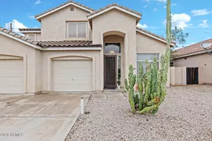 1908 S Saddle St, Gilbert, AZ 85233 - Photo 4