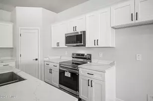 11175 W Laguna Dr, Arizona City, AZ 85123 - Photo 10