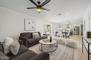 8119 E Palm Ln, Scottsdale, AZ 85257 - Photo 14