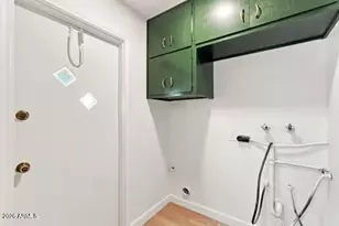 3821 W Desert Park Ln, Phoenix, AZ 85051 - Photo 20