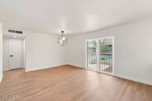 3821 W Desert Park Ln, Phoenix, AZ 85051 - Photo 8