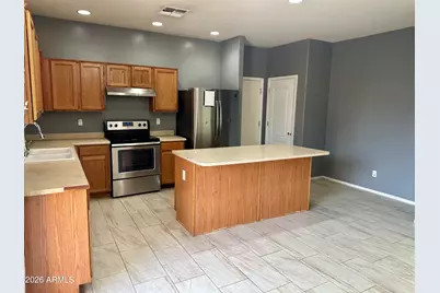 2 N 87th Lane, Tolleson, AZ 85353 - Photo 10