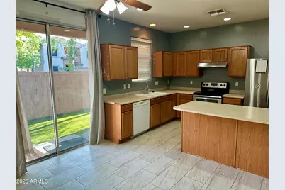 2 N 87th Lane, Tolleson, AZ 85353 - Photo 12