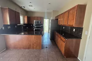 6613 N 28th Glen, Phoenix, AZ 85017 - Photo 8