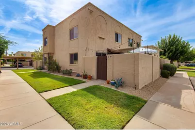 8129 E Glenrosa Avenue, Scottsdale, AZ 85251 - Photo 2