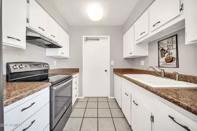 18638 N 133rd Avenue, Sun City West, AZ 85375 - Photo 16