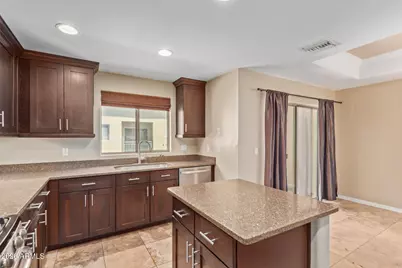 815 E Rose Lane #127, Phoenix, AZ 85014 - Photo 6