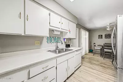 13009 N 100th Avenue, Sun City, AZ 85351 - Photo 16