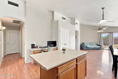 1807 S 82nd Drive, Phoenix, AZ 85043 - Photo 10