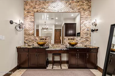 7525 N Clearwater Parkway, Paradise Valley, AZ 85253 - Photo 14