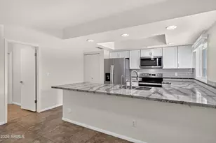 247 E Chilton Dr, Tempe, AZ 85283 - Photo 24
