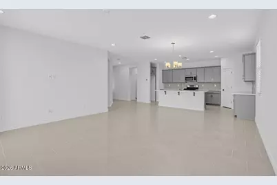 10014 W Crittenden Lane, Avondale, AZ 85392 - Photo 6
