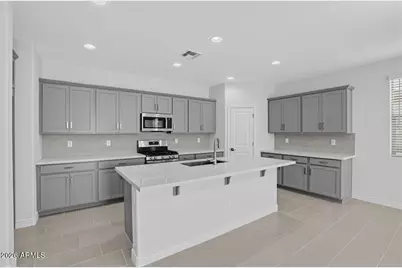 10014 W Crittenden Lane, Avondale, AZ 85392 - Photo 8
