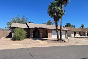 718 W Straford Dr, Chandler, AZ 85225 - Photo 1