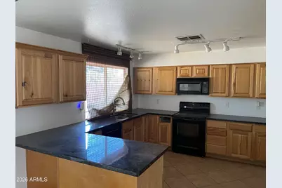 718 W Straford Drive, Chandler, AZ 85225 - Photo 2