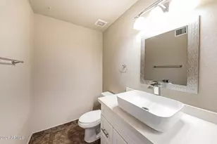 525 E Taro Ln, Phoenix, AZ 85024 - Photo 18
