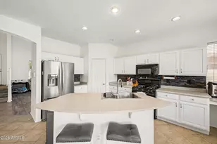 13845 W Ventura St, Surprise, AZ 85379 - Photo 8